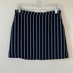 FOREVER 21 Mini Skirt Size 27